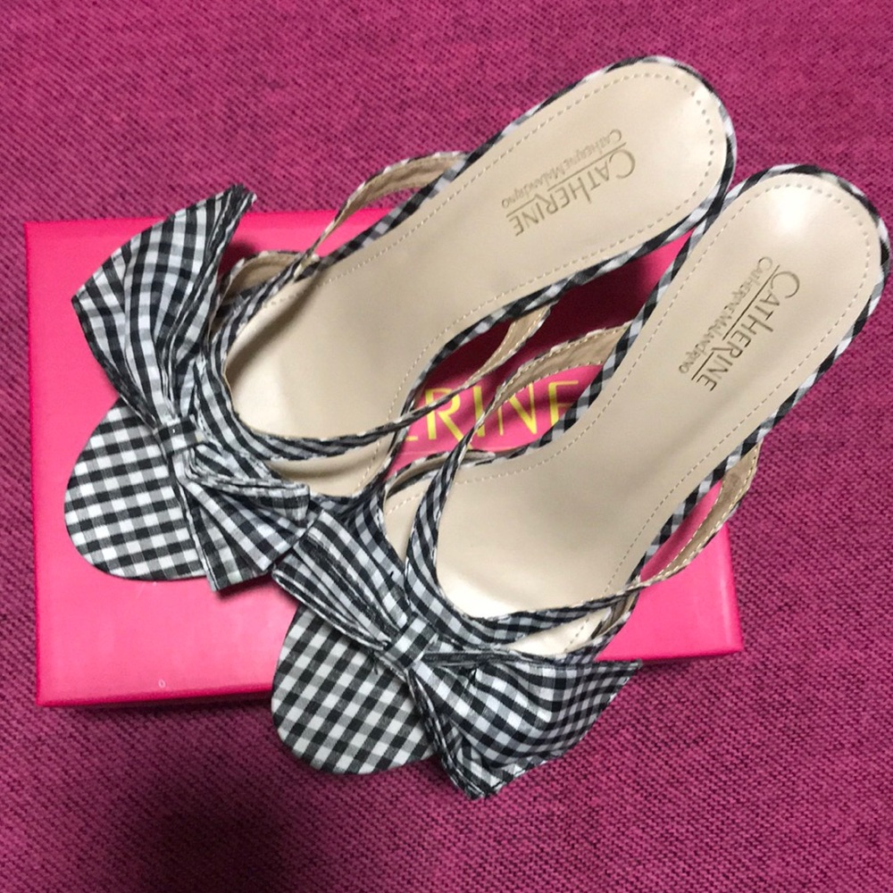 Beautiful plaid Catherine Malandrino heel